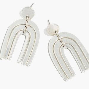 Stacked Arch Statement Earrings
Madewell NEW No offer item🔥